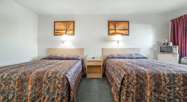 Четырёхместный номер Standard Rodeway Inn Boardman - Hermiston