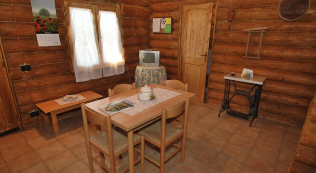 Chalet 6 Agriturismo, Rezerwuj Chalet Hotele w Molise z basenem, Basen