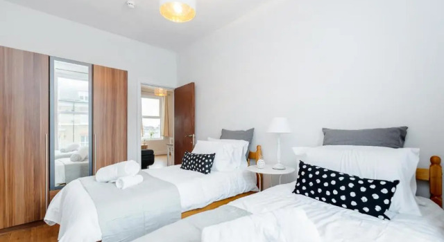 WelcomeStay Clapham Junction 2 bedroom Apartment, Varaa Huoneisto Asunnot kohteessa Merseyside, Huoneisto