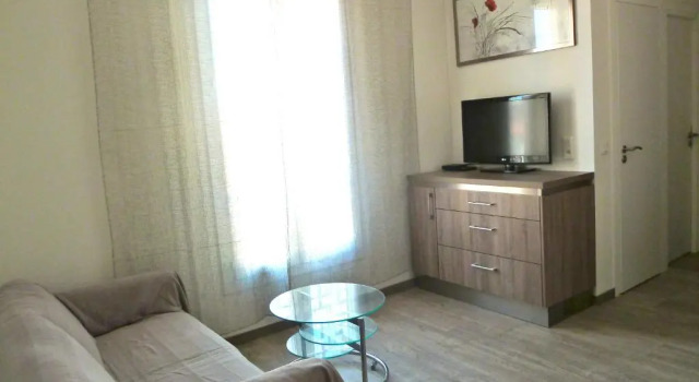 New 1 bedroom apt place Garibaldi, Забронировать Апартаменты/квартира Рикье Ницца, рядом с Касл-Хилл