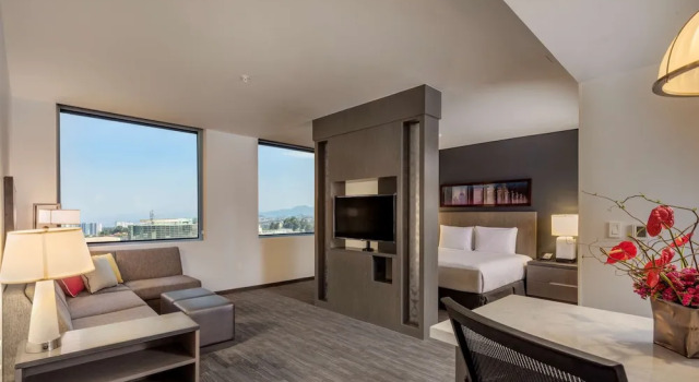 Двухместная студия с балконом Hyatt House Mexico City/Santa Fe