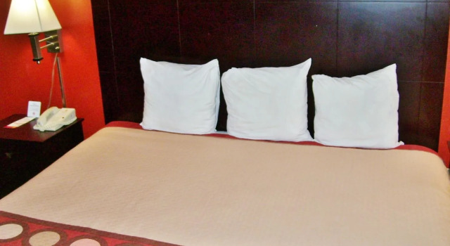 Super 8 Stuttgart, Book Hotel Hoteller i Stuttgart med parkering, Parkering