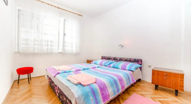 Apartments Jasko / Three Bedroom Jasko 1