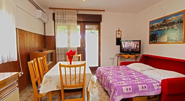 Apartment 390