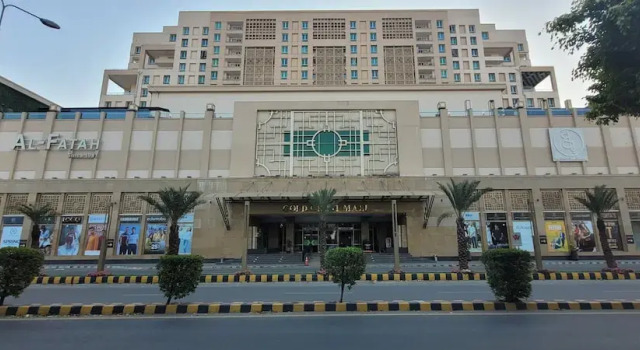 Goldcrest Luxury Apartments