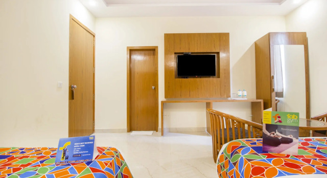 FabHotel Aries - Nr IGI Airport New Delhi, Забронировать Отель Отели Нью-Дели с завтраком, Завтраки