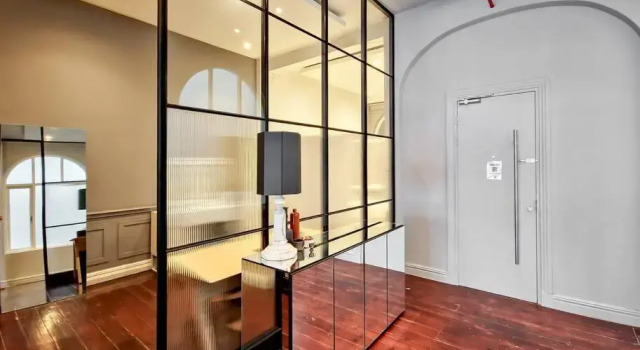 New York Style Apartment with the City Life!, Забронировать Апартаменты/квартира Отели Кейптауна с парковкой, рядом с South African Museum And Planetarium, Парковка