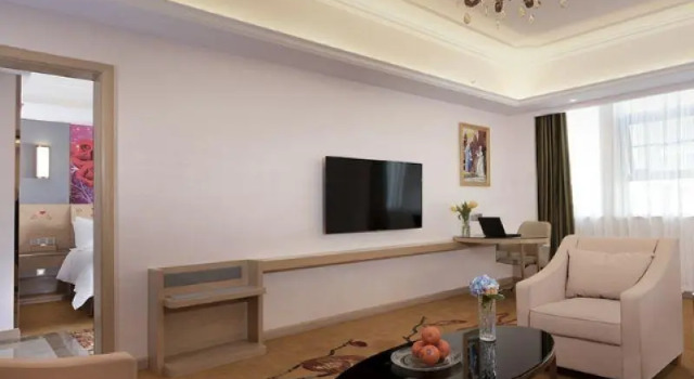 Люкс Vienna International Hotel Hunan Changde Taoyuan Longba