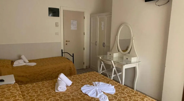 Трёхместный номер Standard Hotel Modenese