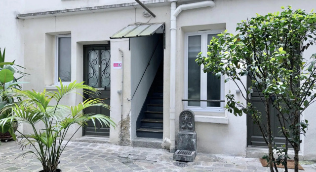 B 5495  - Porte de Versailles- Studio spacieux, Забронировать Отель Париж Иль-де-Франс, рядом с Плезанс