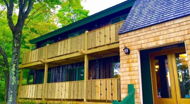 Lotus Mountain Retreat