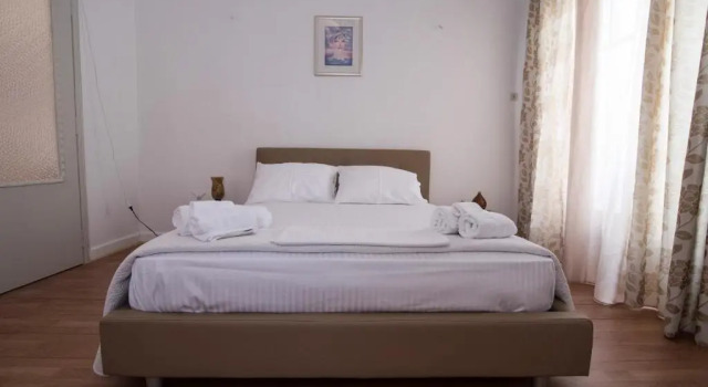 Naxian Harmony 300m from the beach, Забронировать Отель Наксос остров Наксос, рядом с Церковь Панагии Миртидиотисса