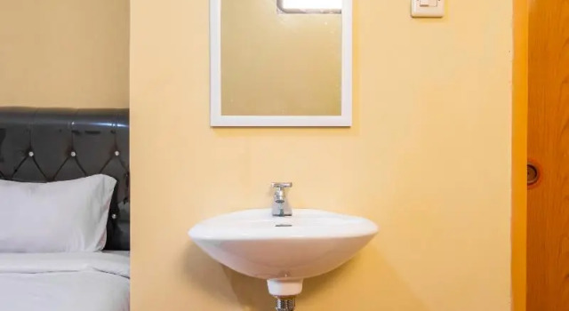 Двухместный номер Standard RedDoorz Syariah at Bumi Eyang Enin Homestay Tasikmalaya