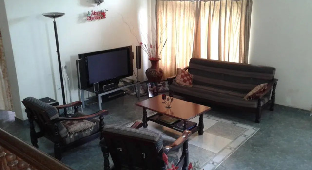 Kandy Hill Breeze ( Home Stay)