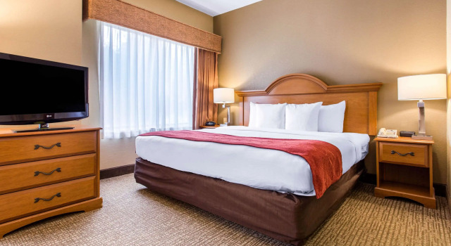 Spark By Hilton Wilmington, Забронировать Отель Отели Уилмингтон с парковкой, Парковка