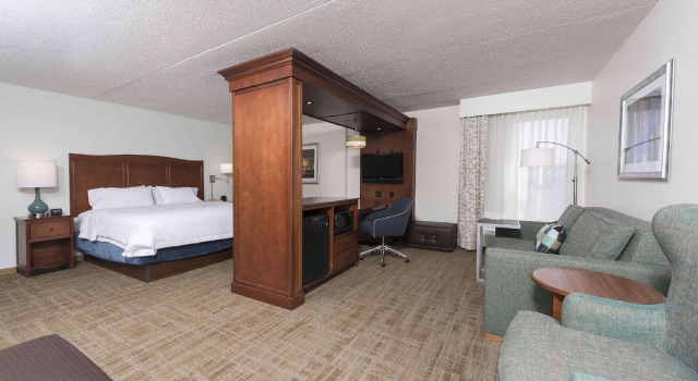 Номер Deluxe Hampton Inn Grand Rapids/North