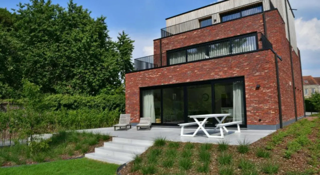 Апартаменты с 3 комнатами BeHome Dilbeek