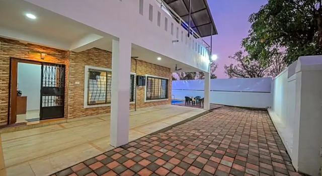 Pleasant 4-BHK Private Pool Villa, Book Villa Hoteller i Pune med pool, Swimmingpool