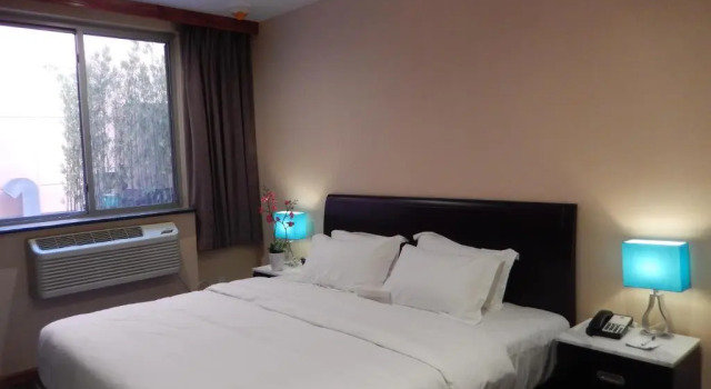 Двухместный номер Standard Quality Inn near Sunset Park