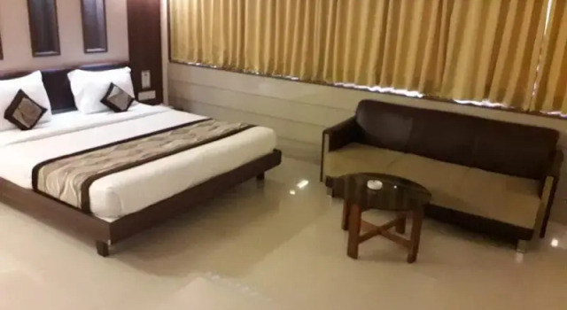 Люкс Luxury Hotel Vishal International
