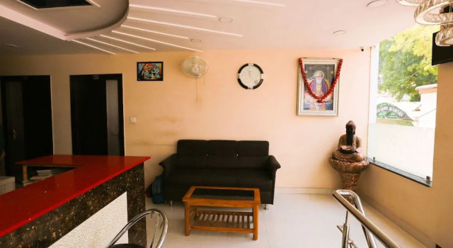 OYO 8883 Hotel Comfort Zone
