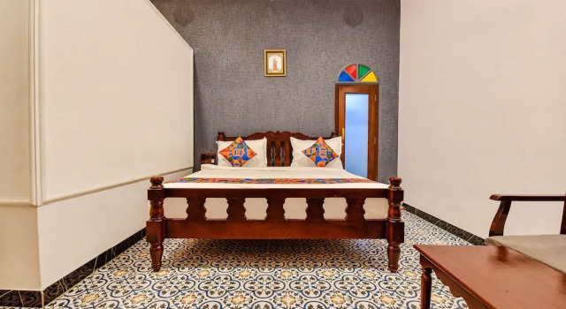 Номер Premium Fabhotel Ambika Chirwa House