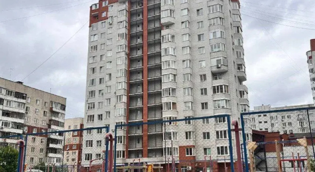 Apartment Voyage on 50 let VLKSM street, 13, building 2, Забронировать Апартаменты/квартира Отели Тюмени с парковкой, Парковка