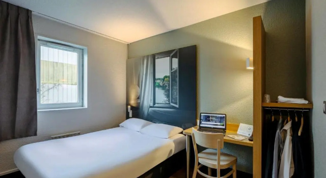 Двухместный номер B&B HOTEL Poitiers 1 Futuroscope