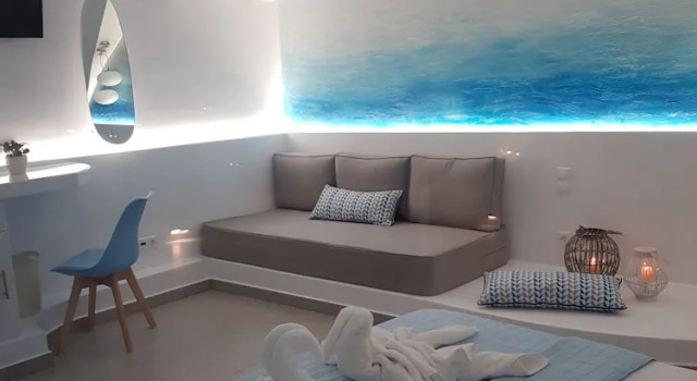 Номер Deluxe с красивым видом из окна Amera Suites