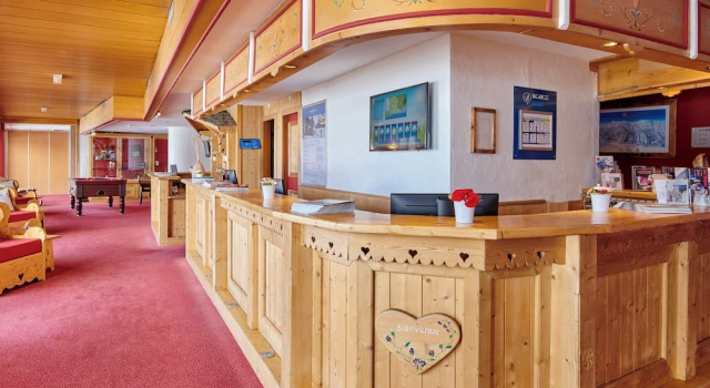 Mercure Belle Plagne 2100, Забронировать Отель Отели Бель-Плань 3 звезды, рядом с Горнолыжный подъемник Бель Плани, 3*