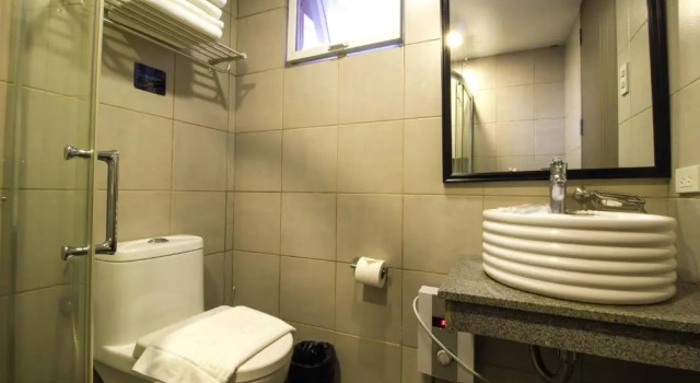 Четырёхместный номер Deluxe Jade Hotel and Suites