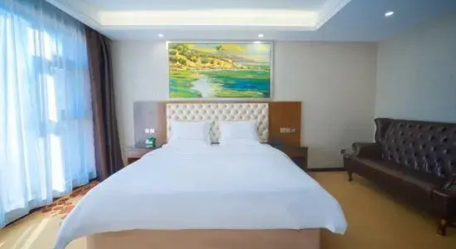 Люкс Business The BLD International Hotel