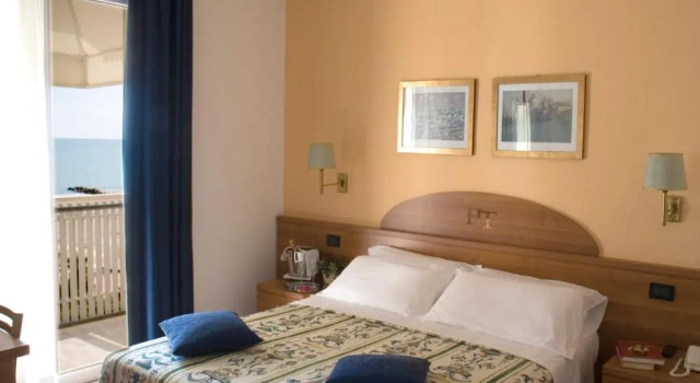Двухместный номер Standard с частичным видом на море Hotel Tritone