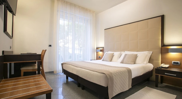 Двухместный номер Classic с балконом Park Hotel Ermitage Resort & Spa