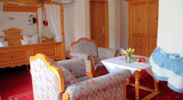 Двухместный номер Deluxe с балконом Gasthaus Adler Fohrenbühl