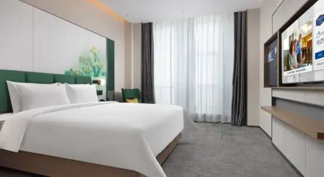 Люкс Business Hampton by Hilton Urumqi Innovation Plaza