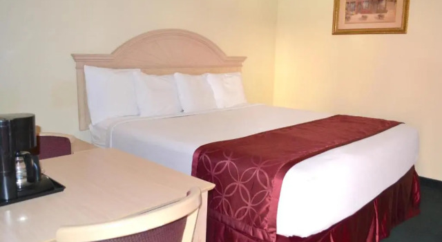 Двухместный номер Standard c 1 комнатой Passport Inn Niagara Falls
