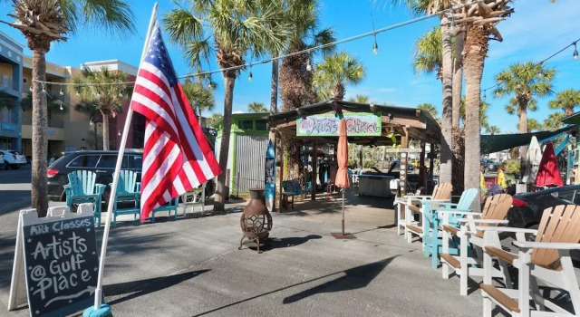 The Salty Dog on 30a: Modern Updates, 1 Minute to the Beach!, Rezerwuj Apartament Hotele w Emerald Coast z parkingiem, Parking