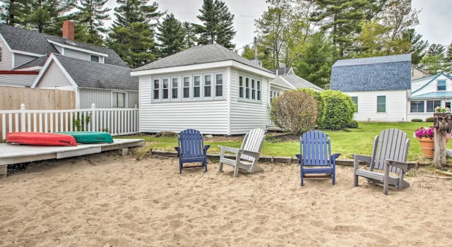 Коттедж Sebago Lake Cottage w/ Patio + Beach Access!