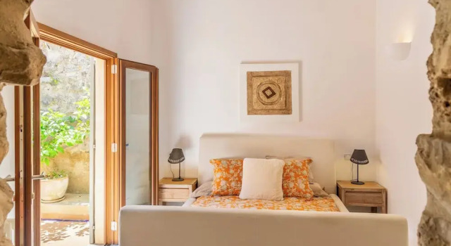 Mallorca Beautiful Villa With Pool in Puigpunyent, Rezerwuj Willa Hotele w Majorka z parkingiem, Parking