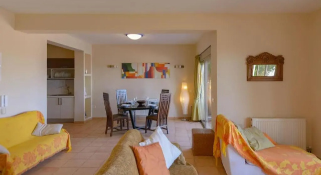 2 Bedroom Villa, Pool, Sea Views, Agios Nikolaos,, Забронировать Вилла Отели East Crete с парковкой, Парковка