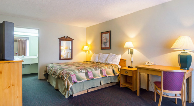 Econo Lodge Mountain Home, Varaa Mini-hotelli Hotellit Ozark uima-altaalla, Uima-allas