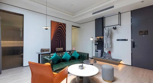 Люкс Business c 1 комнатой Kardon Hotel.Stars