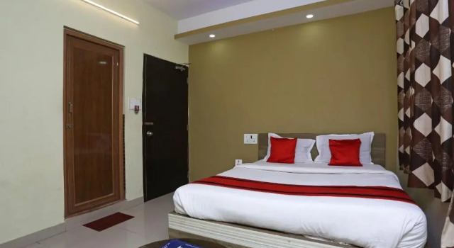 Номер Standard OYO 5718 Pratiksha Guest House