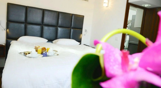 Luxurious loft with private elevator in the famous city of Cannes, Забронировать Отель Канны Приморские Альпы, рядом с Продуктовый рынок Forville Provencal
