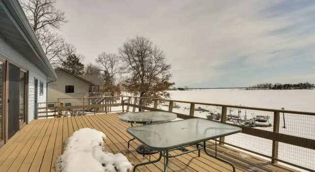 Коттедж Breezy Point House w/ Dock on Pelican Lake!