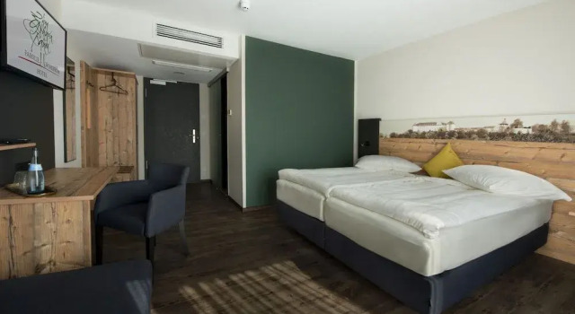 Hotel Zum Grünen Baum, Prenota Hotel Pfahlheim Baden-Württemberg