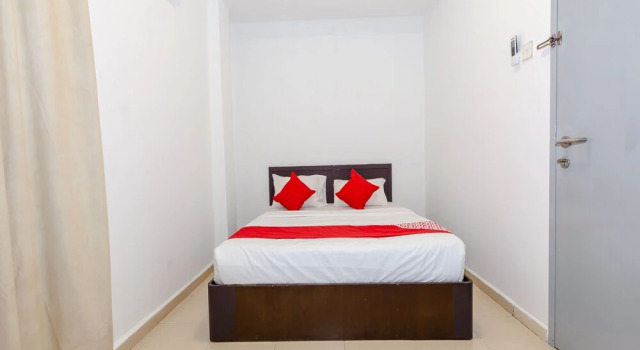 Hollitel Hotel Melaka by OYO Rooms, Rezerwuj Hotel Malakka Melaka