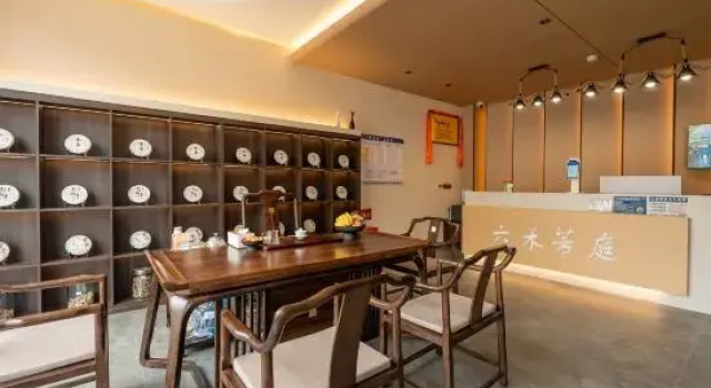 Liuhe Fangting · Liuhe Garden Court Oxygen-Supplying Garden Boutique Stay (Dukezong Ancient City)