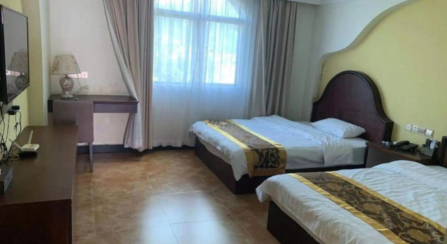 Heishawan Seaview Holiday Hotel, Rezerwuj Hotel Hotele w Jiangmen z parkingiem, Parking
